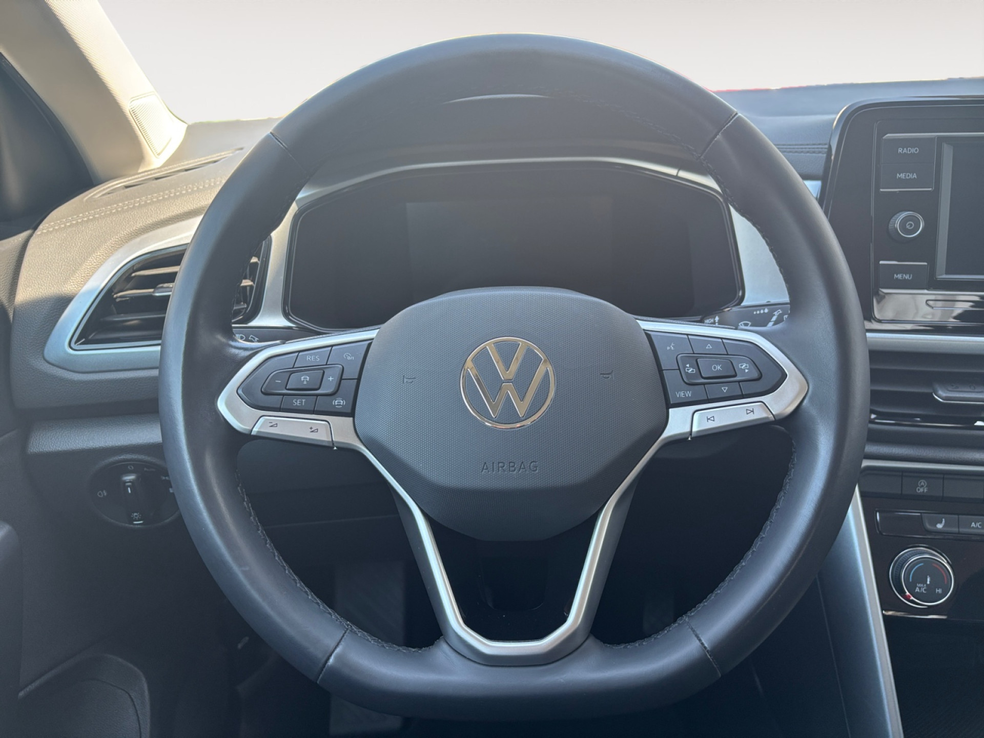 T-Roc 1.0TSI Life +ACC+SITZHEIZUNG+