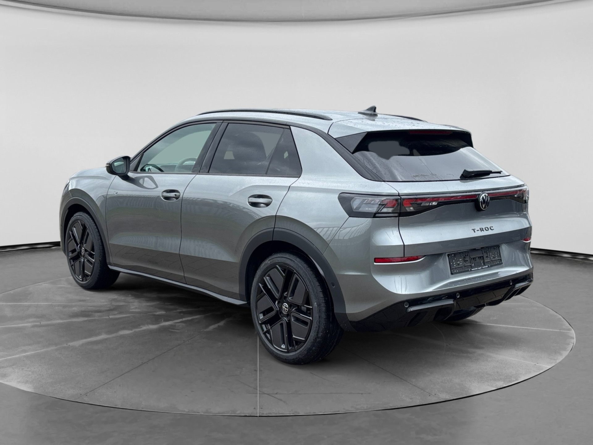 T-Roc 1.5eTSI DSG R-Line +AHK+BLACKSTYLE+