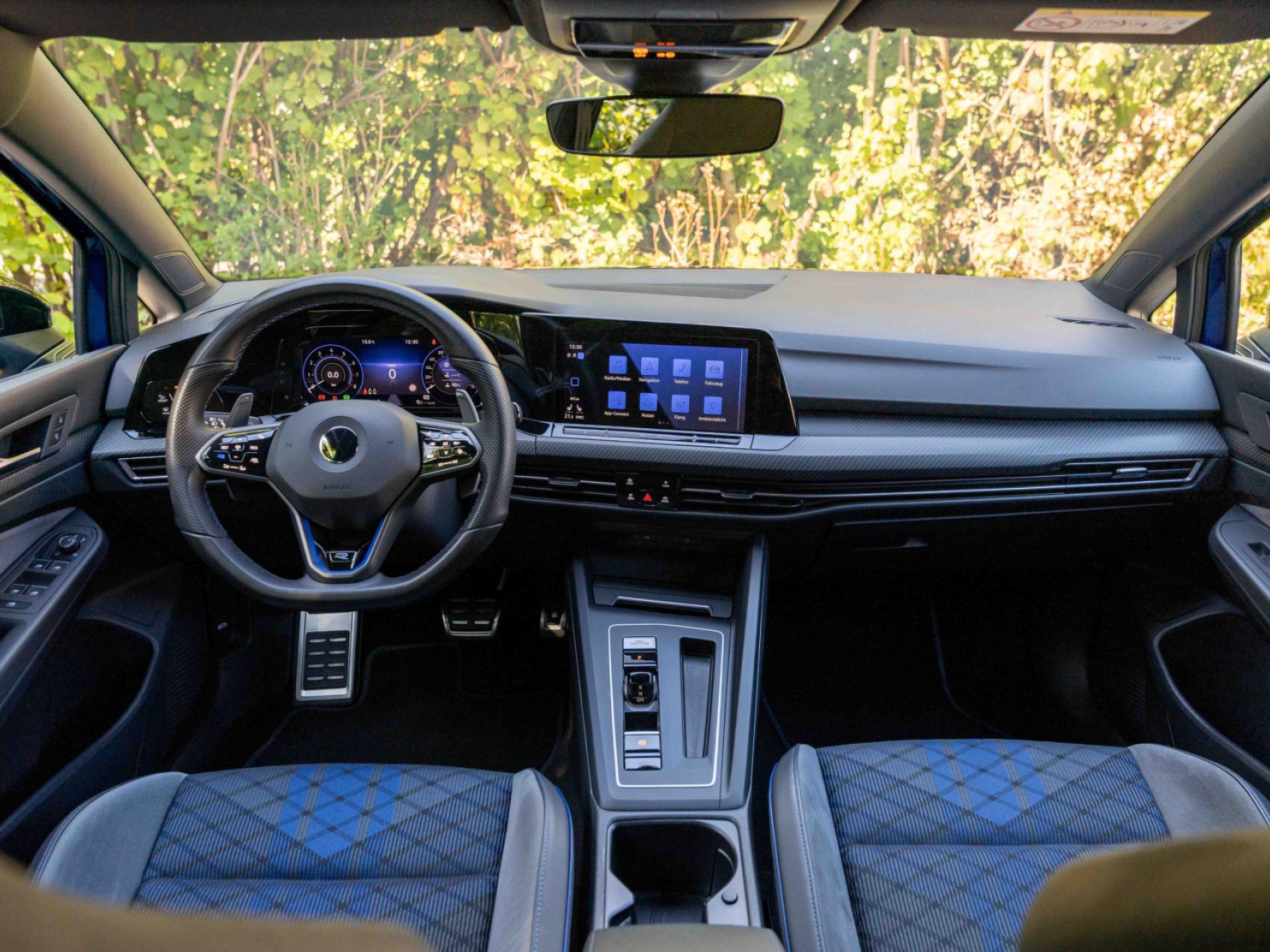 Golf R 2.0TSI R +NAVI+APP+IQ+