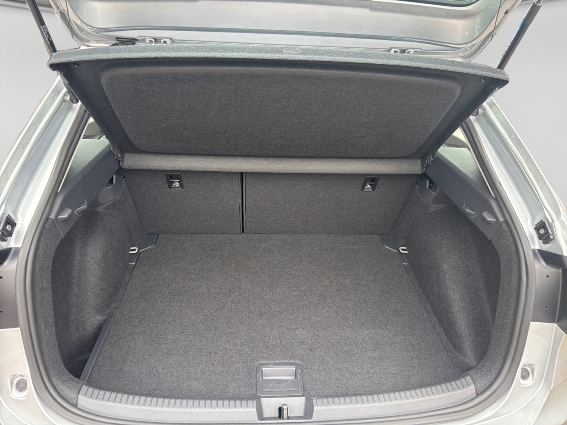 Taigo 1.0TSI +4SEASON+APP-CONNECT+