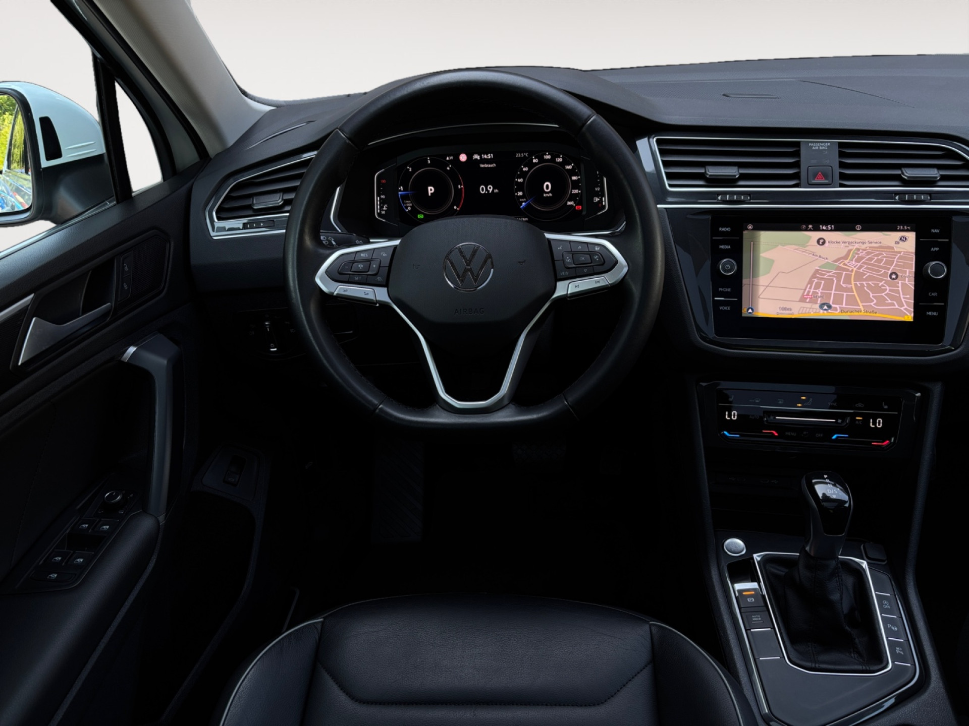 Tiguan 2.0TDI DSG +LEDER+AHK+STANDHEIZUNG+