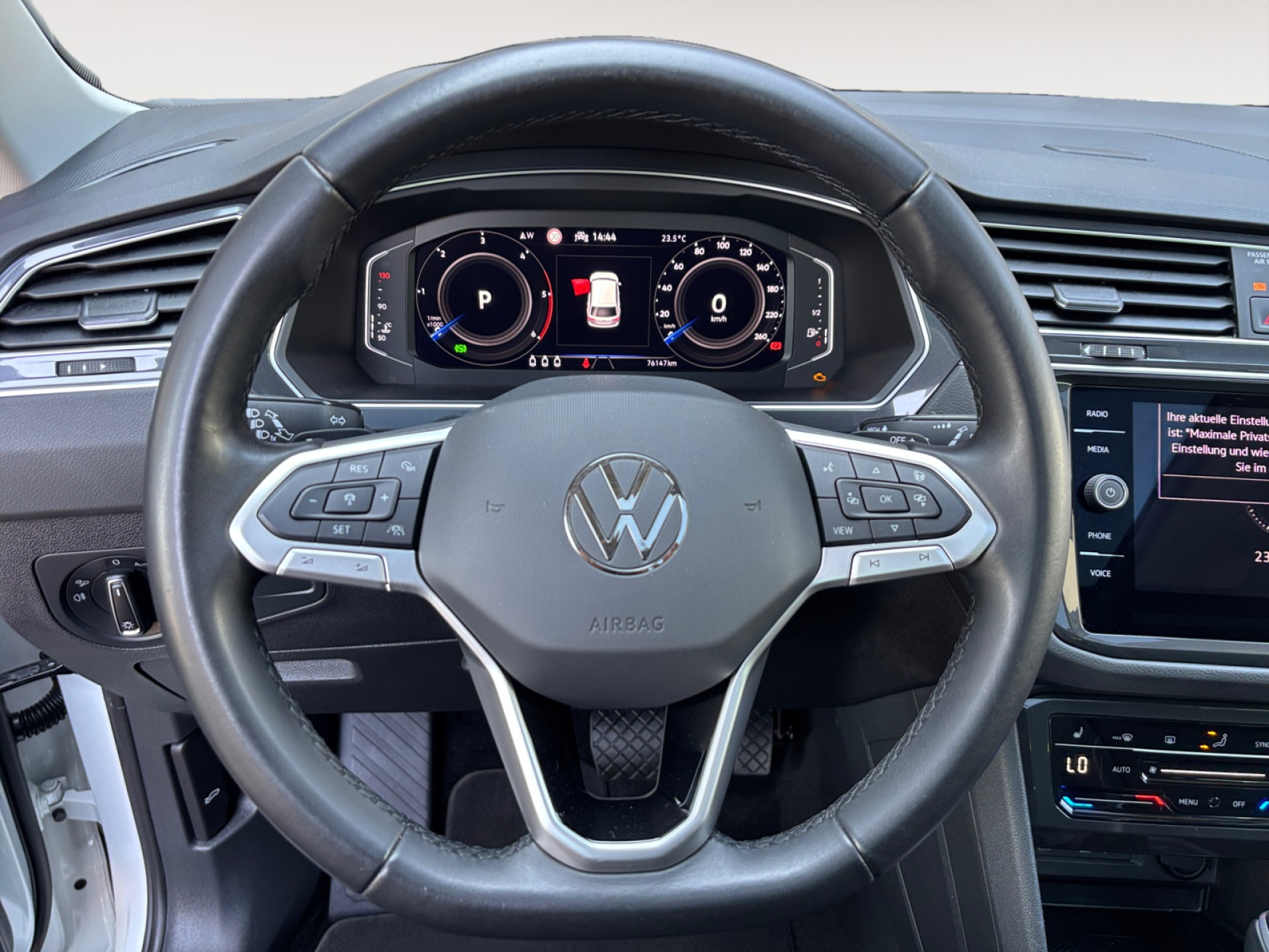 Tiguan 2.0TDI DSG +LEDER+AHK+STANDHEIZUNG+
