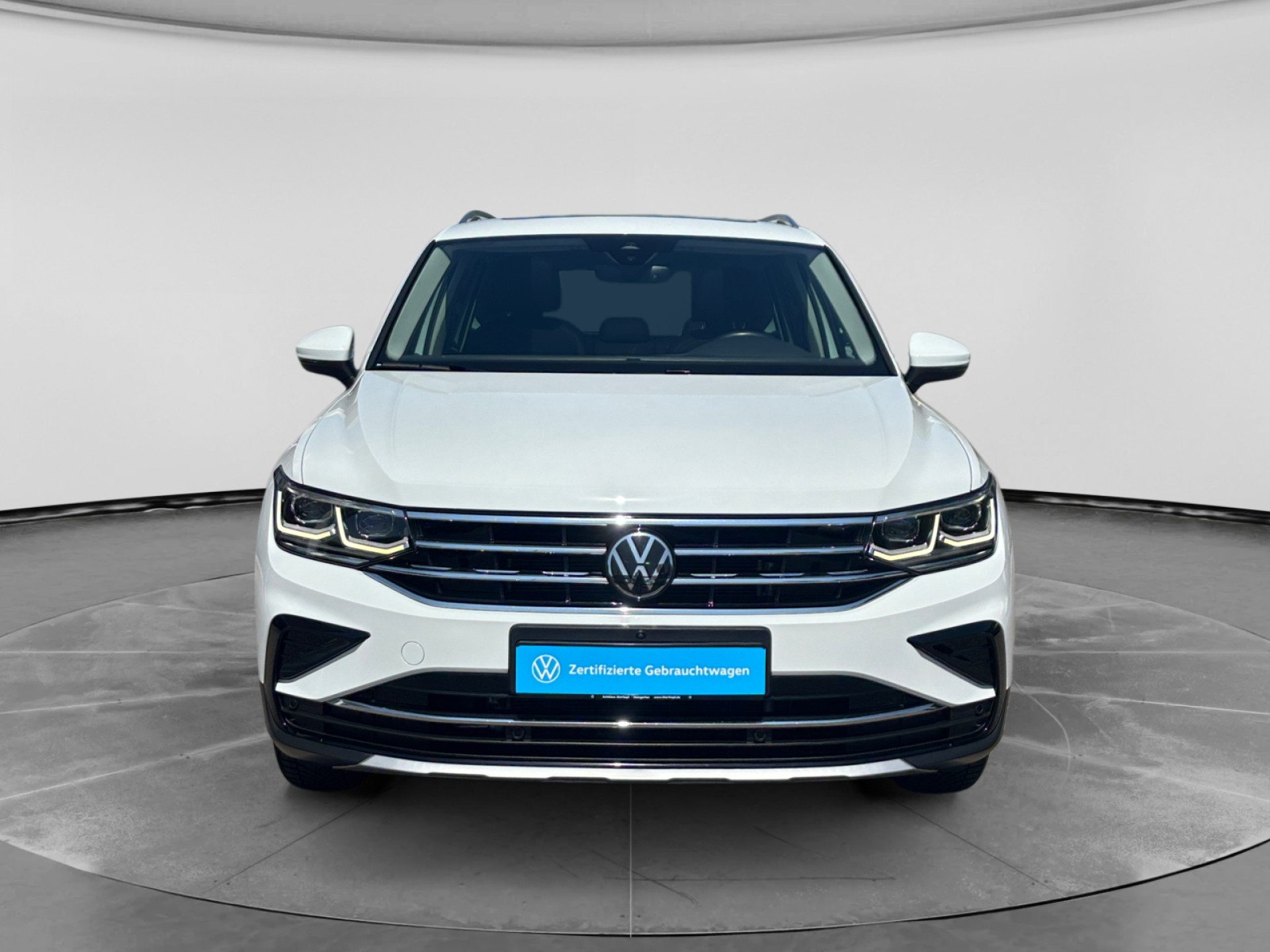 Tiguan 2.0TDI DSG +LEDER+AHK+STANDHEIZUNG+