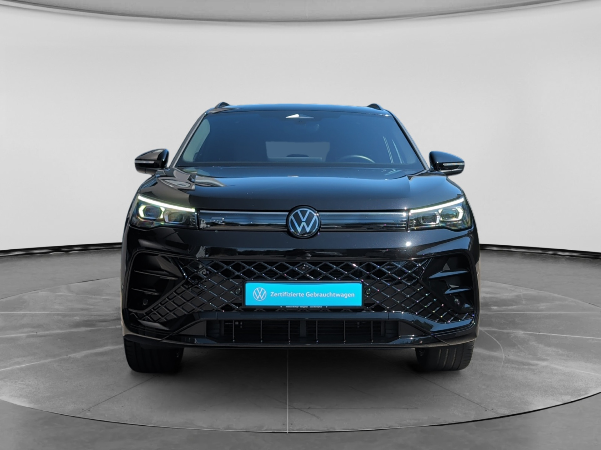 Tiguan 2.0TDI R-LINE +LEDER+DCC+
