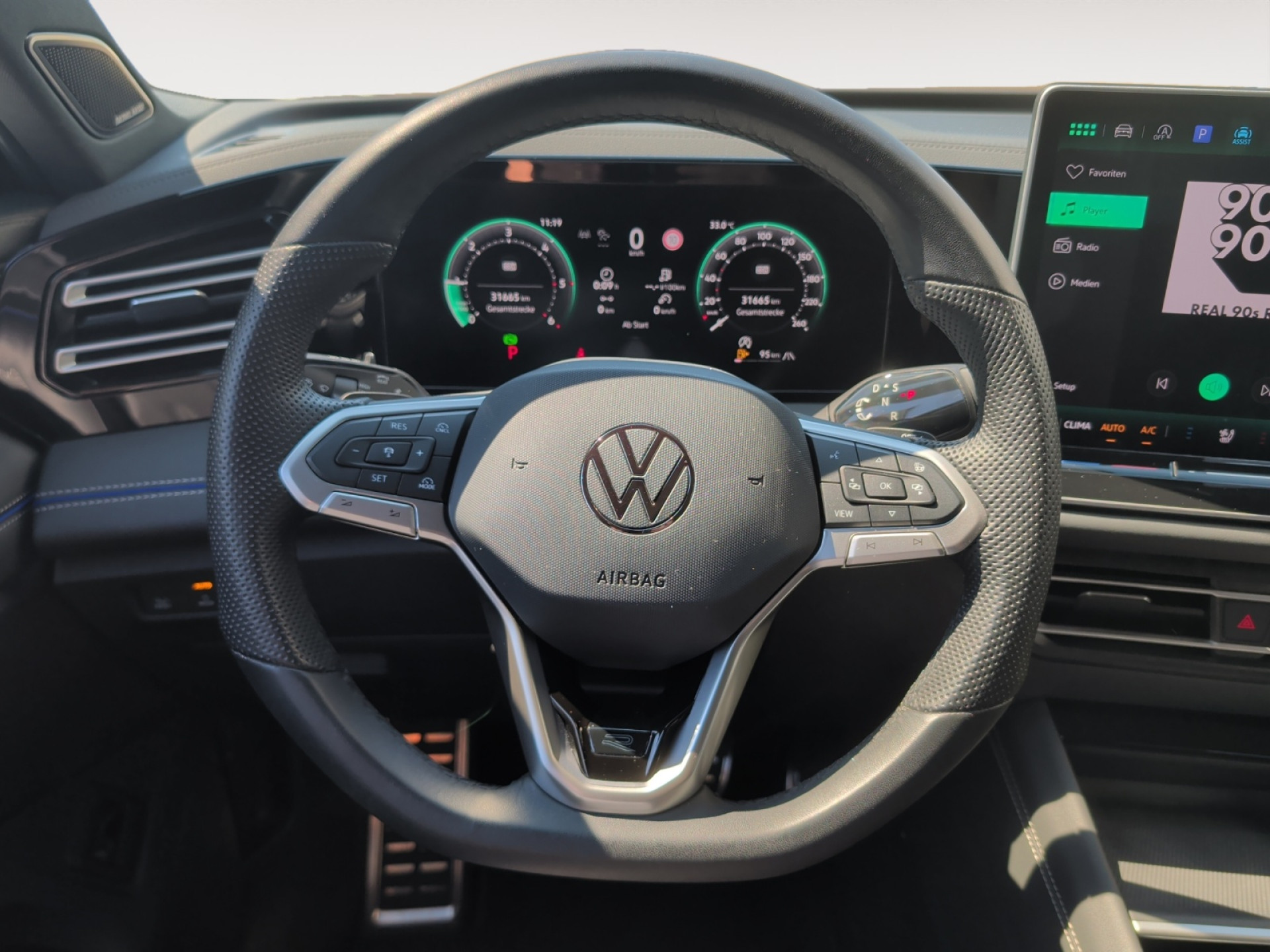 Tiguan 2.0TDI R-LINE +LEDER+DCC+