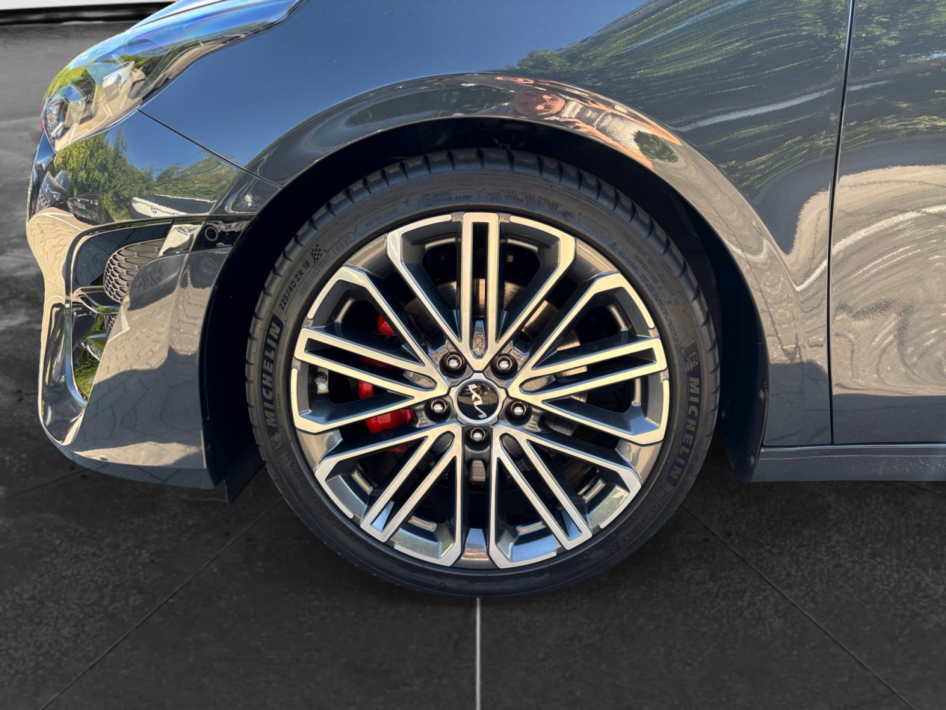 Ceed 1.5 GT Line +PANO+LEDER+EL.SITZ+