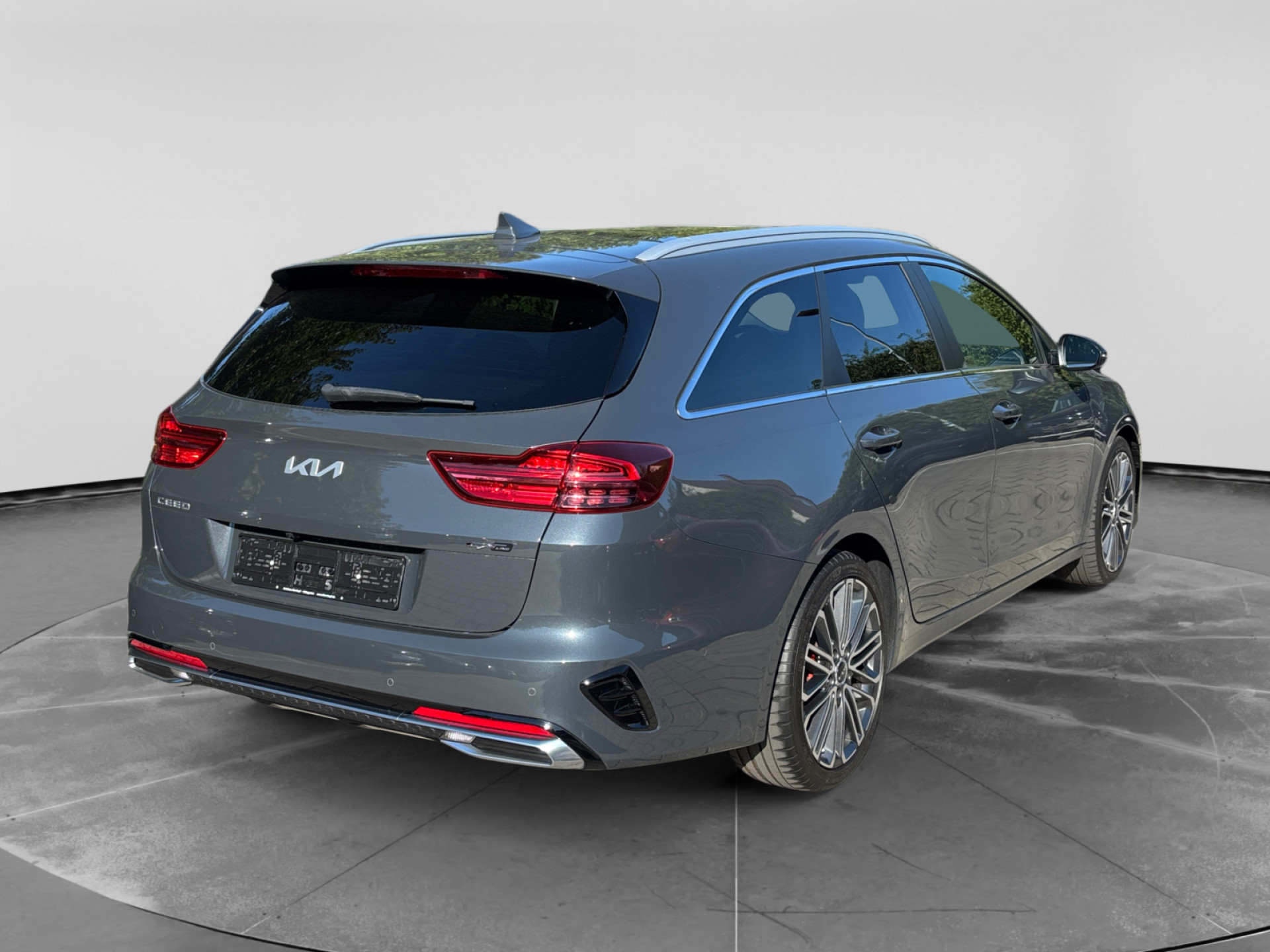 Ceed 1.5 GT Line +PANO+LEDER+EL.SITZ+