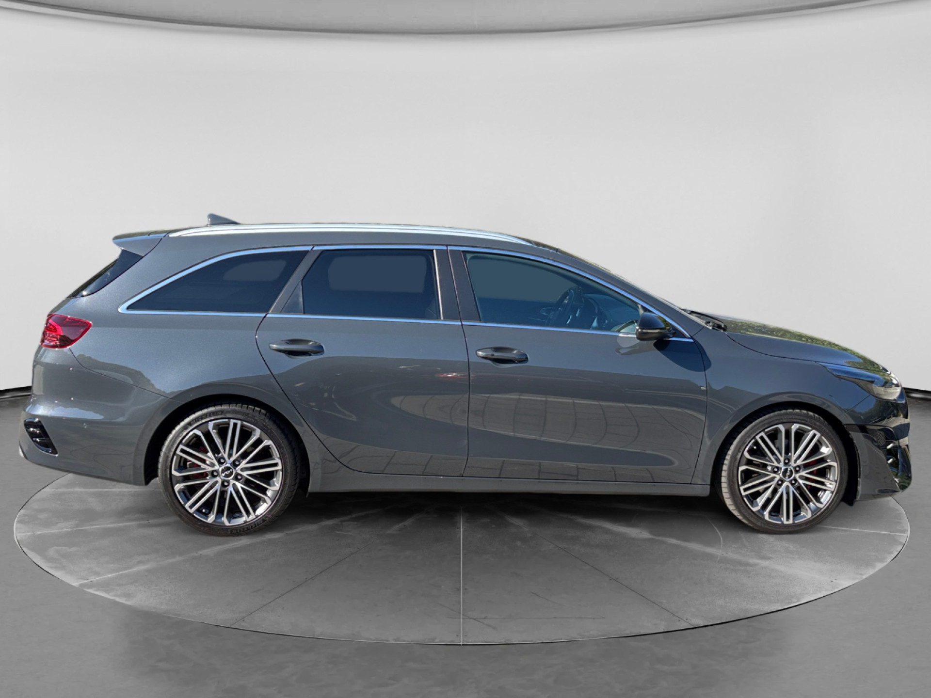 Ceed 1.5 GT Line +PANO+LEDER+EL.SITZ+