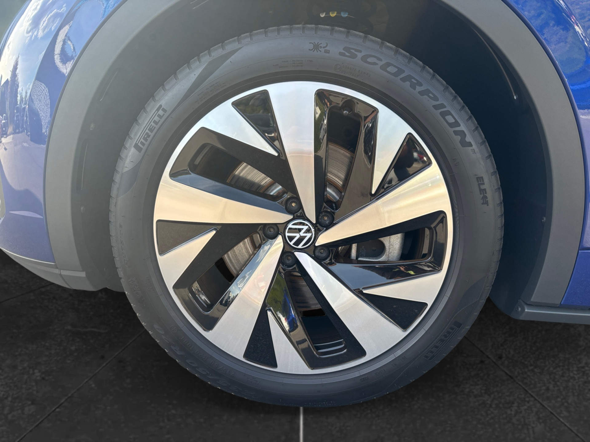 ID.5 Pro +AHK+20ZOLL+MAX 530KM+