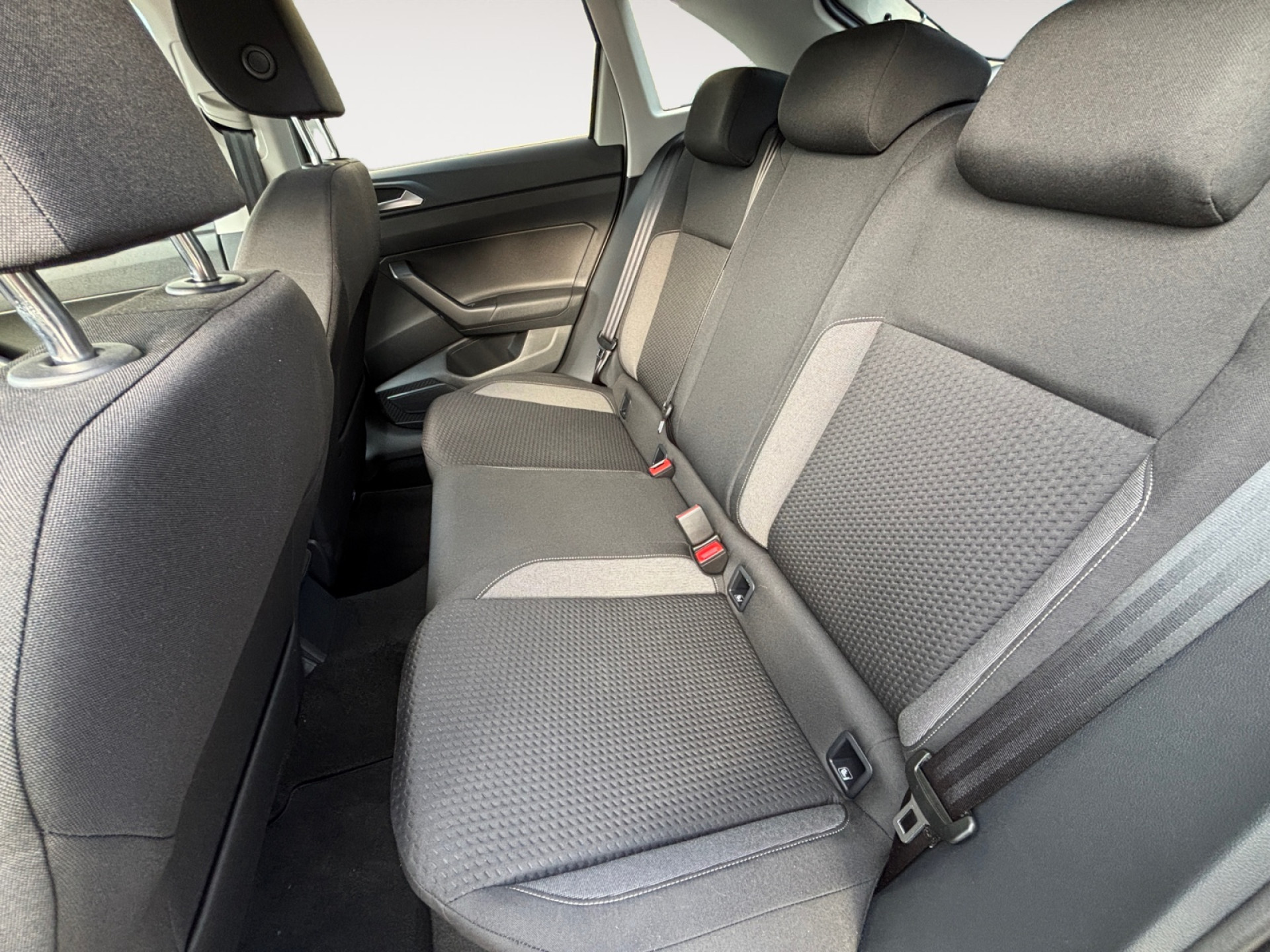 Taigo 1.0TSI DSG Life +IQ.DRIVE+RFK+4SEASON+
