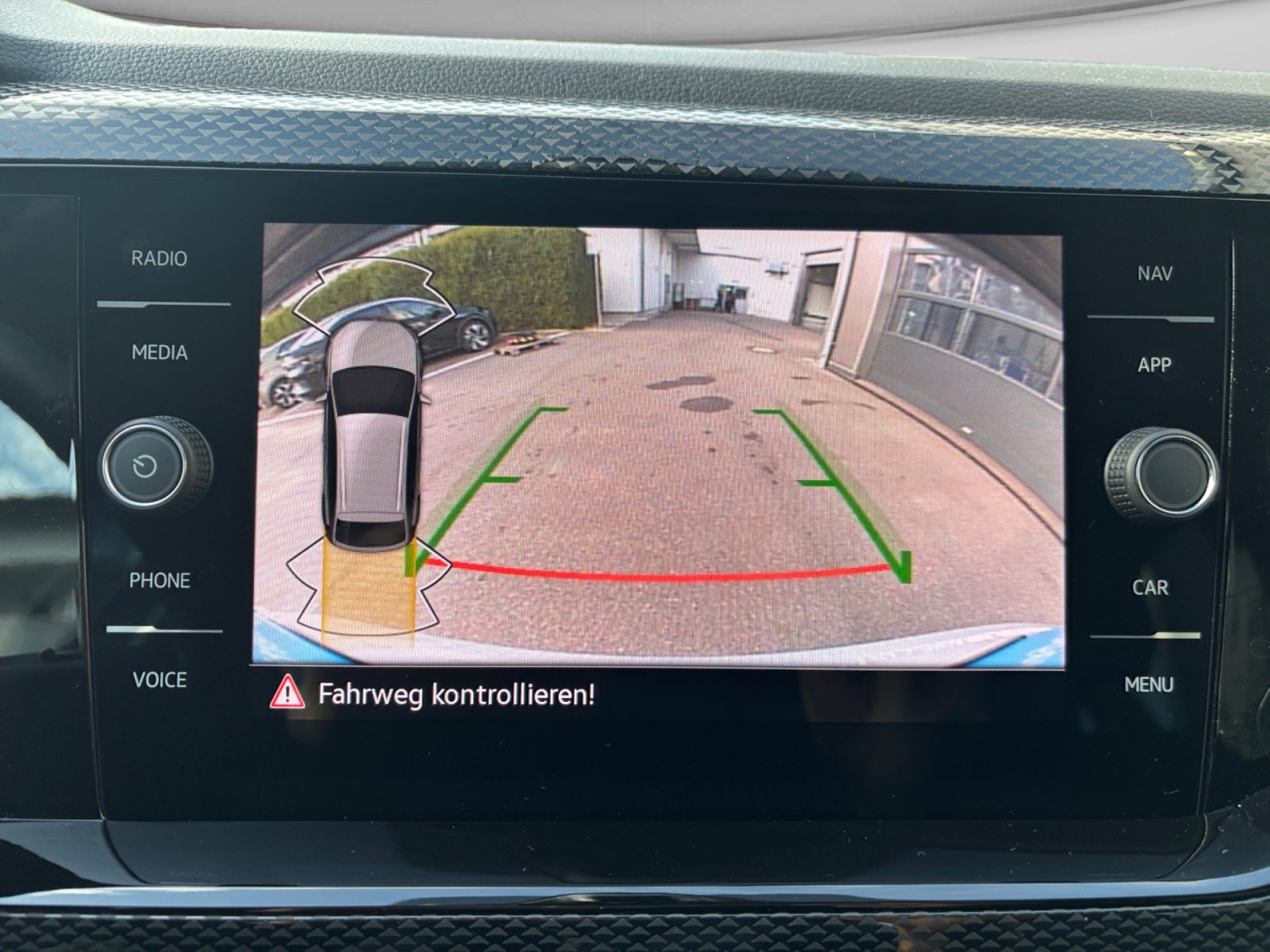 Taigo 1.0TSI DSG Life +IQ.DRIVE+RFK+4SEASON+