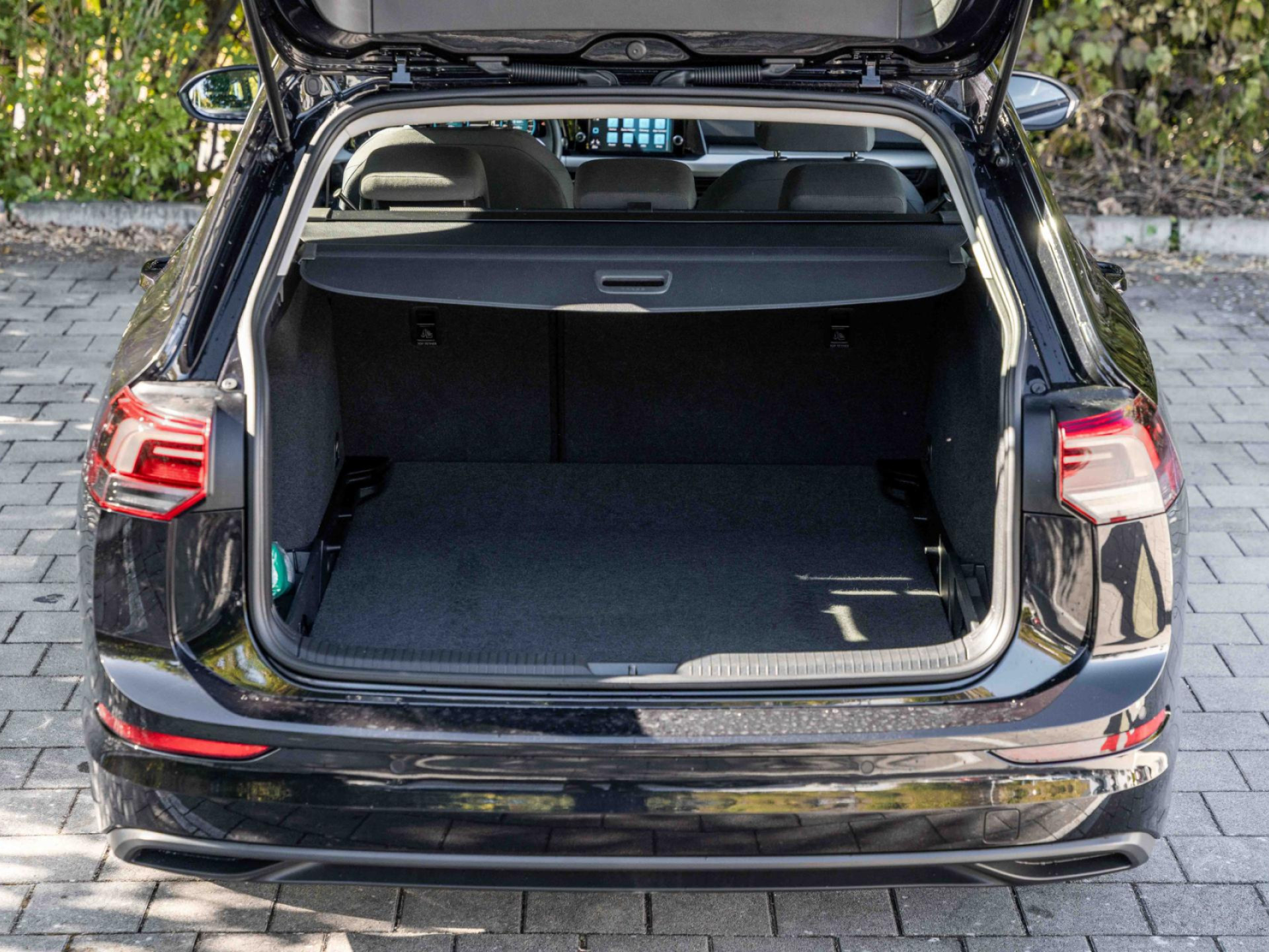 Golf VIII Variant 2.0TDI +LED+LM-FELGEN+SH+