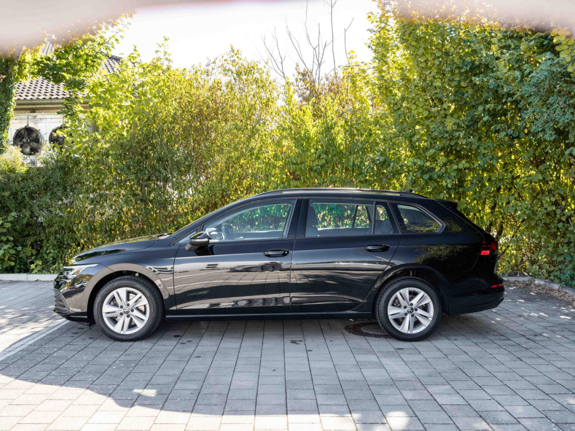 Golf VIII Variant 2.0TDI +LED+LM-FELGEN+SH+