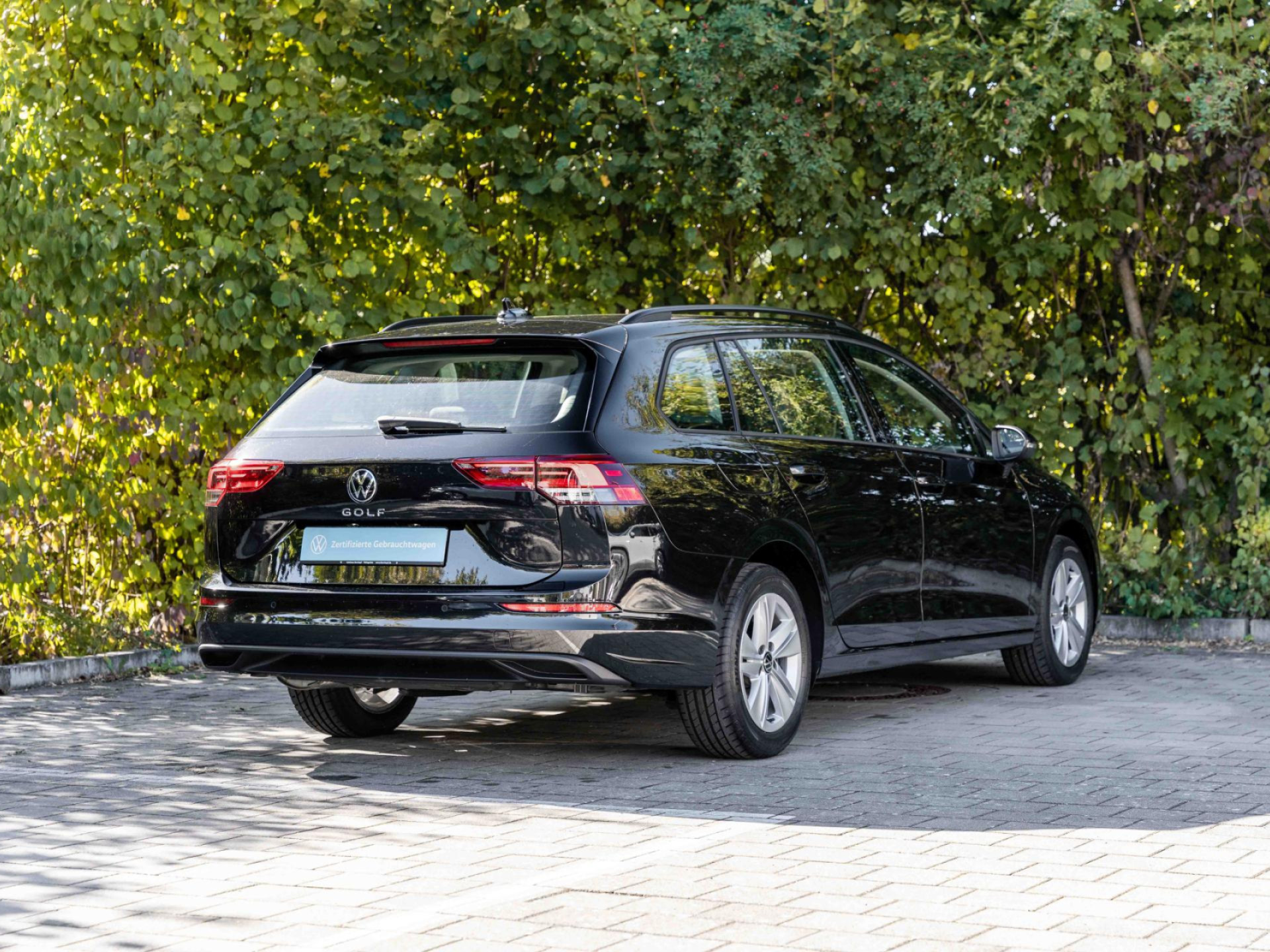 Golf VIII Variant 2.0TDI +LED+LM-FELGEN+SH+