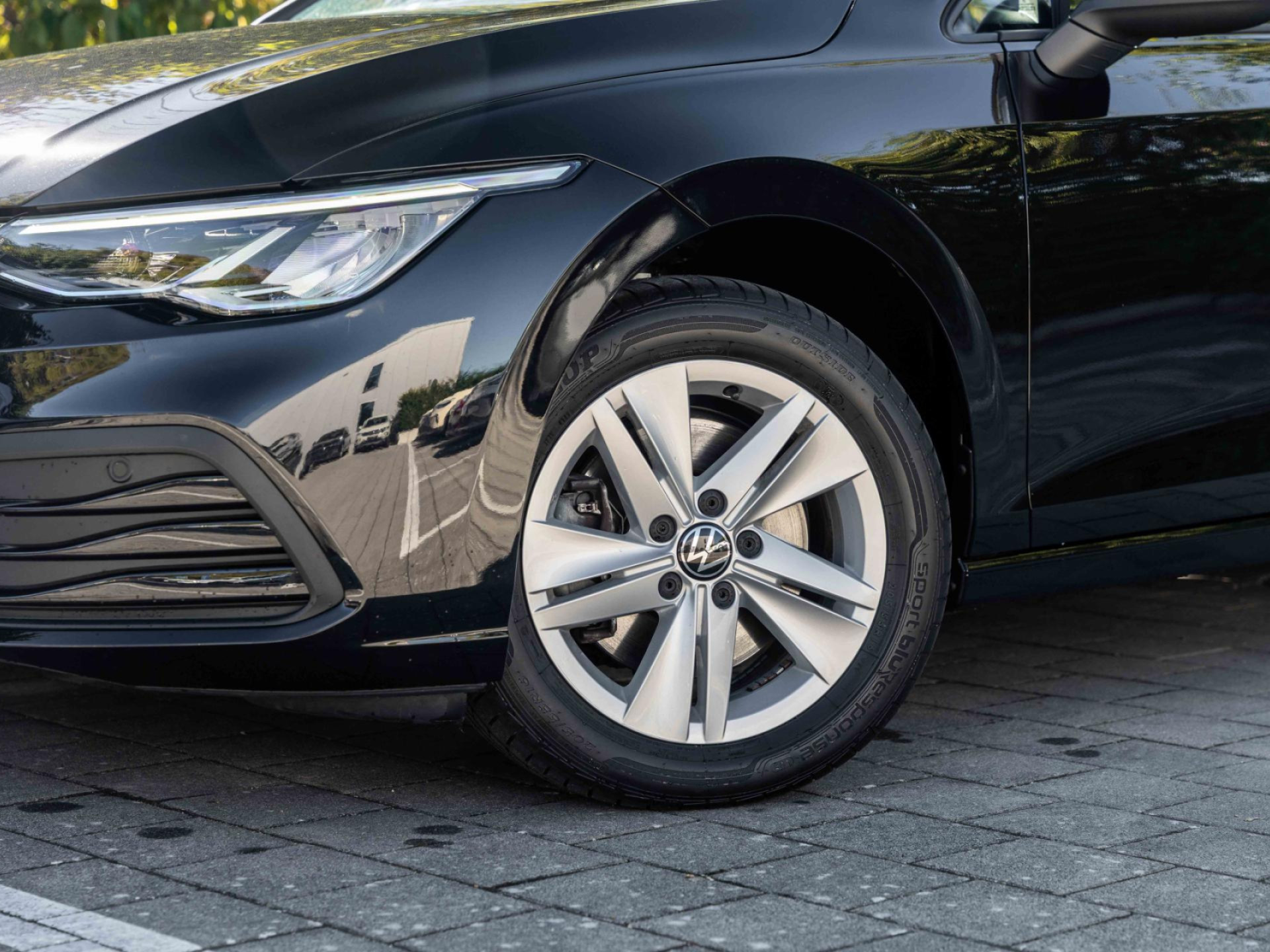 Golf VIII Variant 2.0TDI +LED+LM-FELGEN+SH+