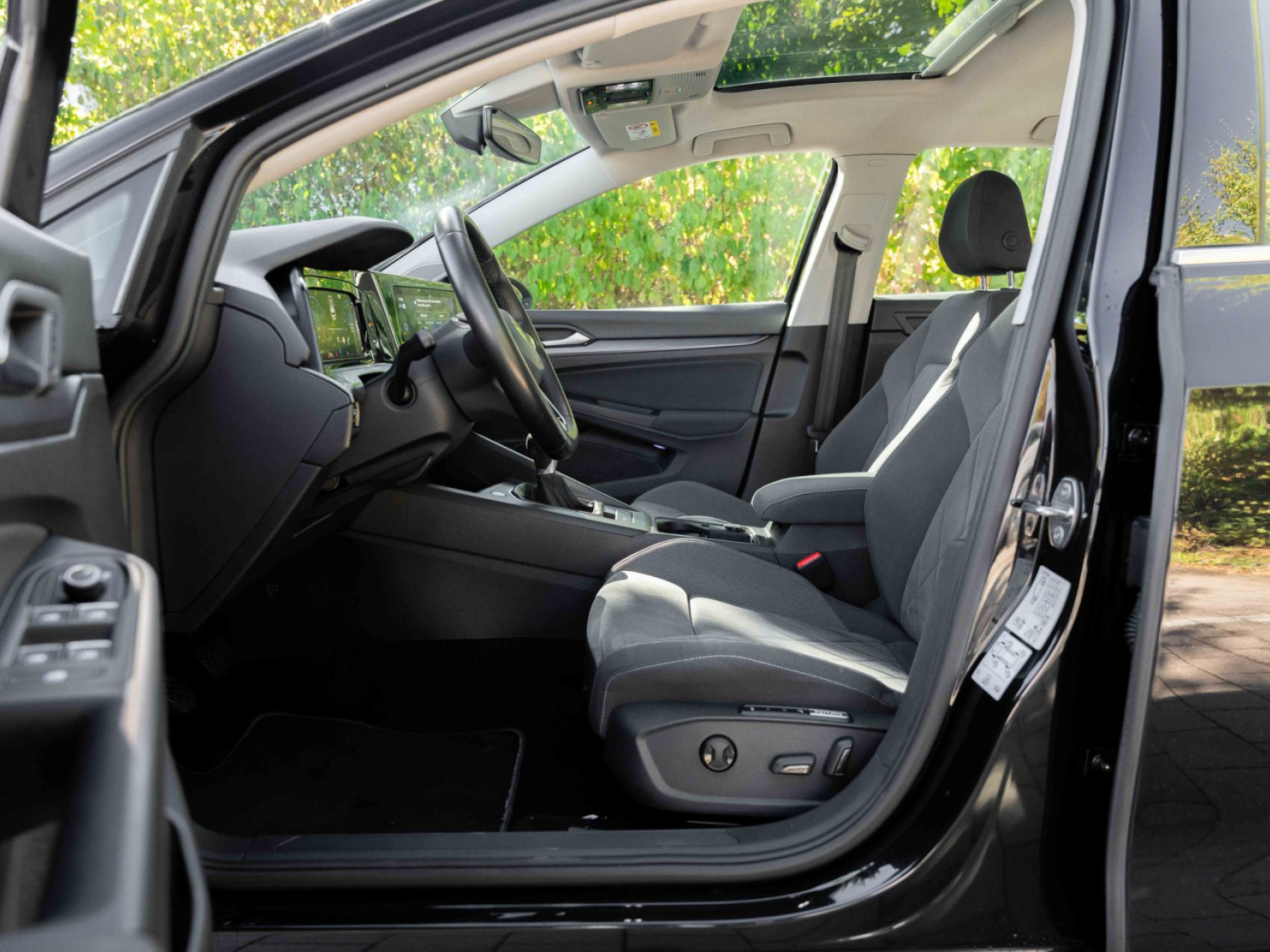 Golf VIII 1.5TSI Style +PANO+ACC+