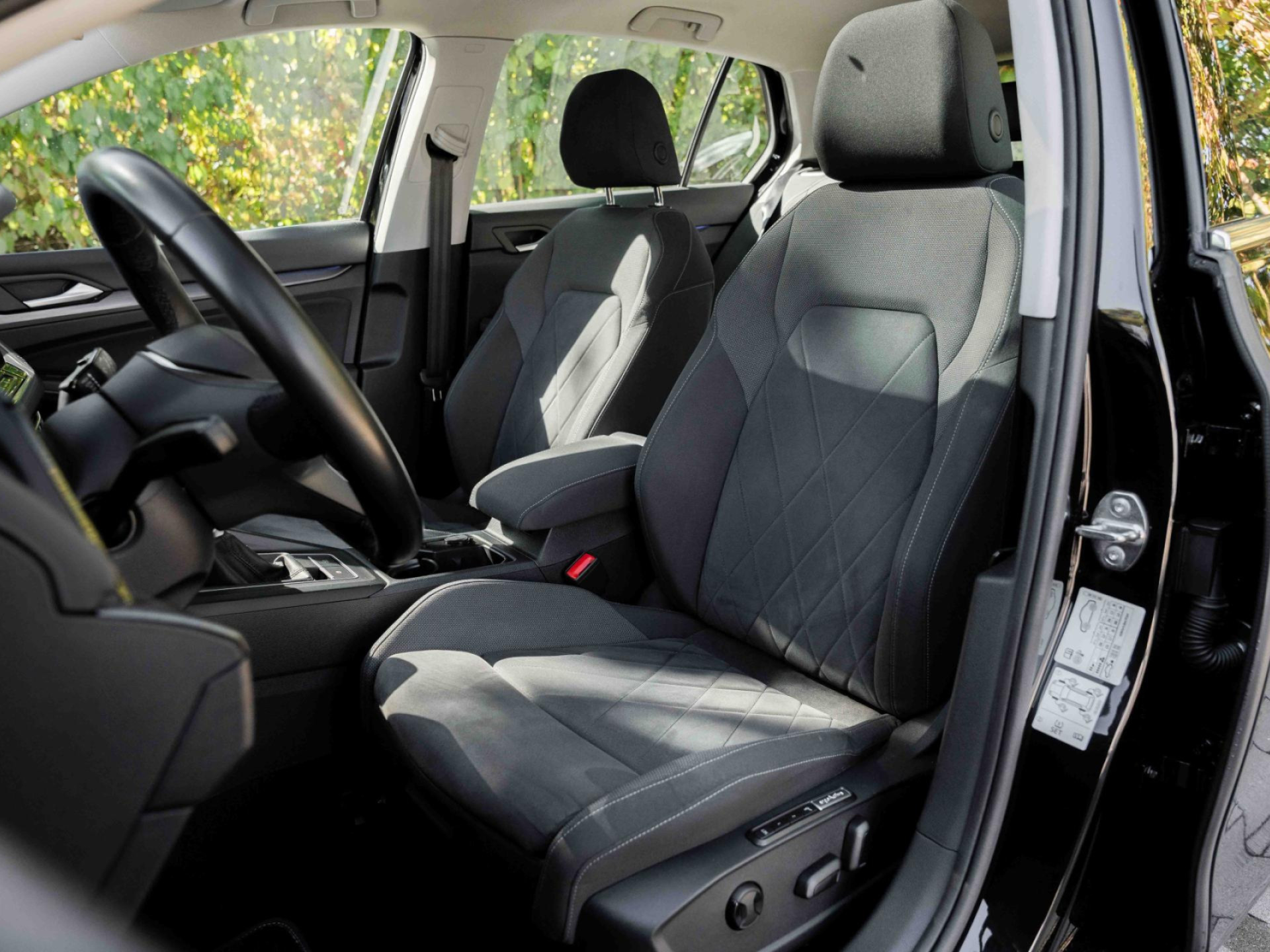 Golf VIII 1.5TSI Style +PANO+ACC+