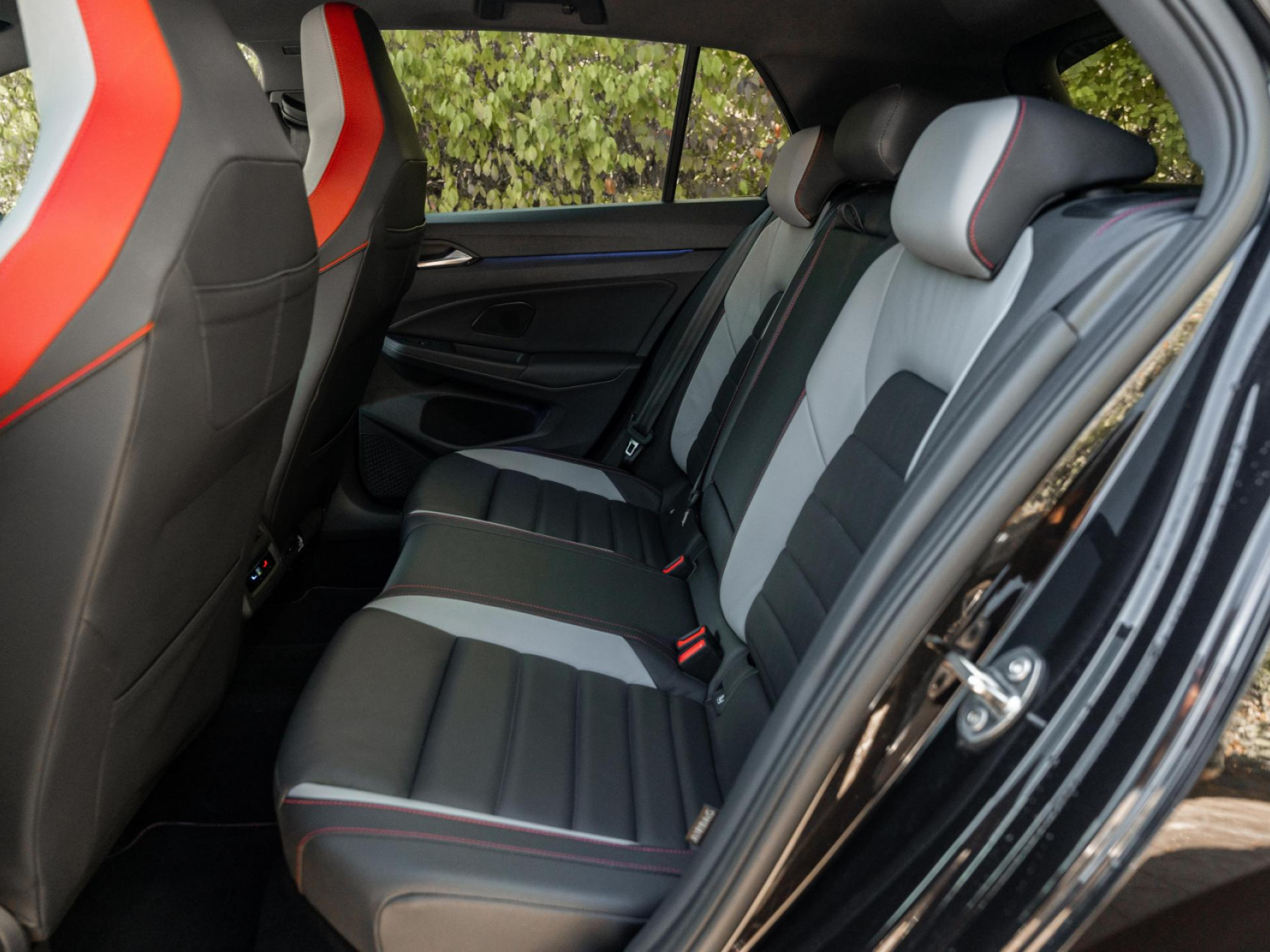 Golf 2.0TSI DSG GTI Clubsport 45+AKRAPOVIC