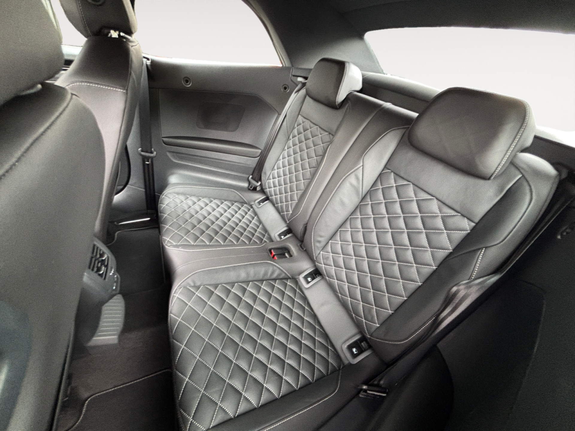 T-Roc Cabriolet 1.5TSI DSG R-Line +LEDER+DCC+